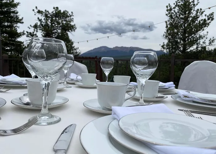 Pikes Peak Paradise Bed And Breakfast
